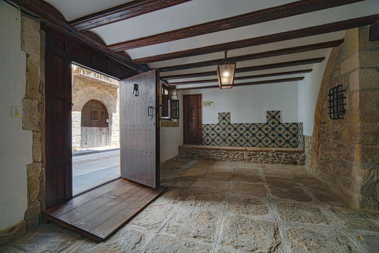 La Casa Del Escudo Apartment Rubielos De Mora Bagian luar foto
